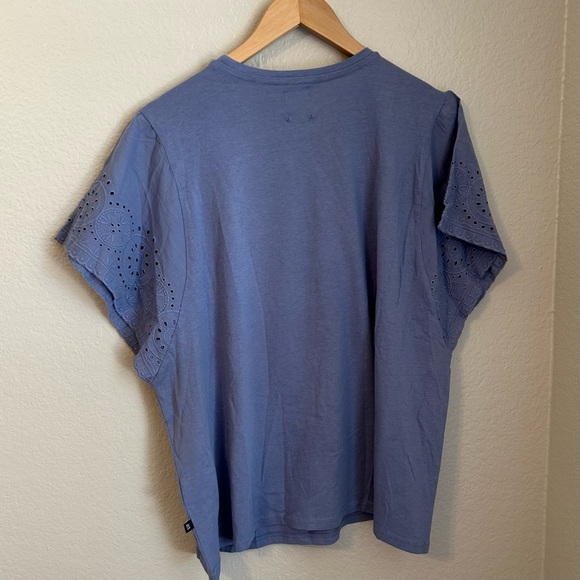 NWT, Gap Women's Eyelet Flutter Short Sleeve Scoop Neck Shirt in Blue, Size XXL - Picture 9 of 12